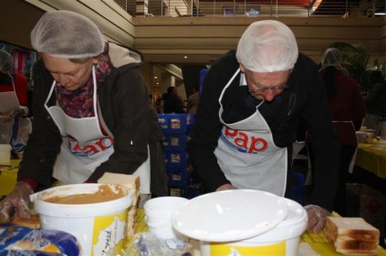 Morningside's Ann and David Alston contribute their time to a good cause.
