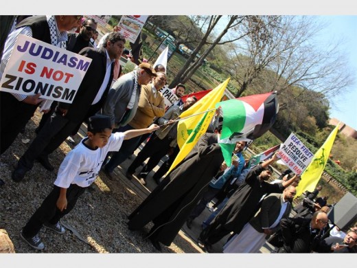 Nearly 100 anti-Israeli demonstrators gathered on West Street on 1 July to voice their opinions.