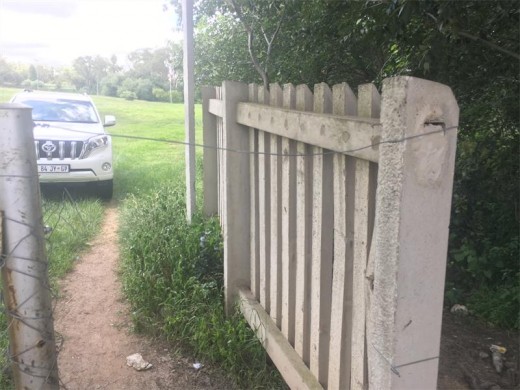 The exit of a footpath that was once enclosed at Innesfree Park.